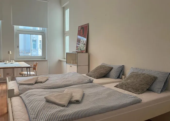 Mid Century Style Messezimmer شقة هانوفر