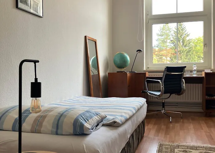 Mid Century Style Messezimmer * هانوفر