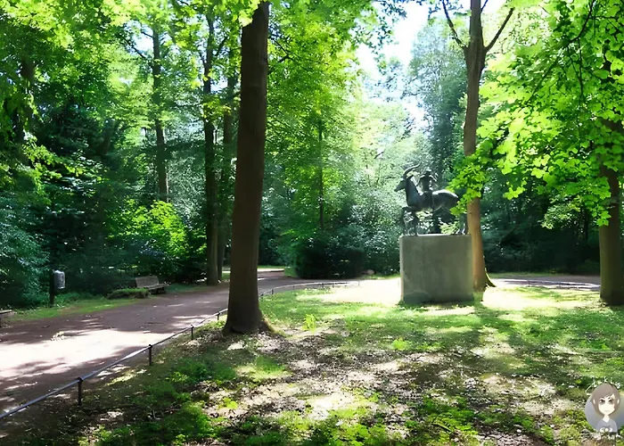 Mid Century Style Messezimmer شقة هانوفر