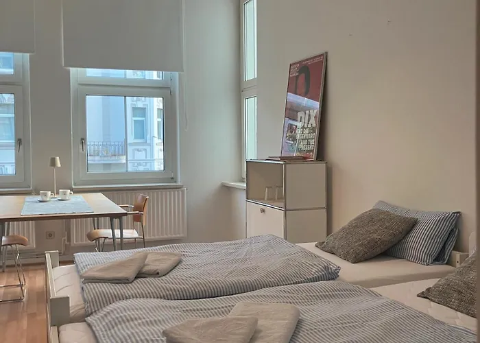 Mid Century Style Messezimmer *