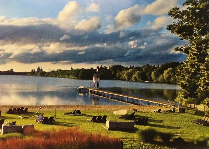 شقة Mid Century Style Messezimmer *